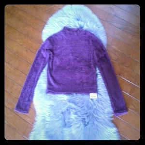 4/$13 Fashion furry crop top